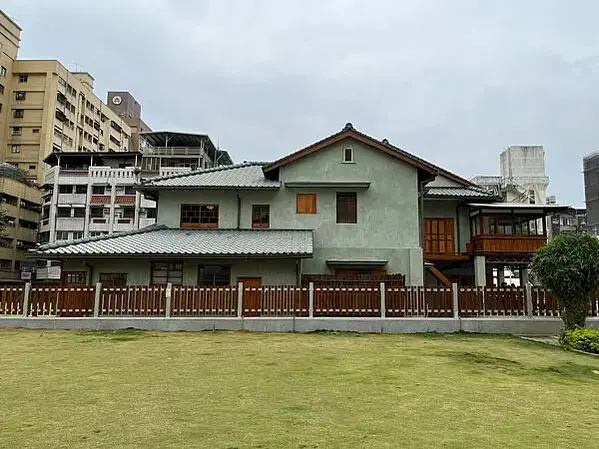 LINE_ALBUM_20230401高雄第一天_230405_55