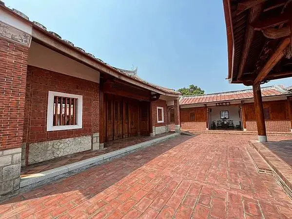 LINE_ALBUM_202343高雄第三天_230405_64