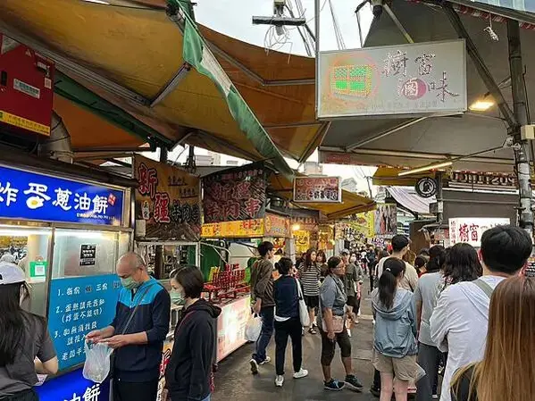 LINE_ALBUM_20230401高雄第一天_230405_10