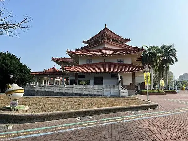 LINE_ALBUM_202342高雄第二天_230405_156