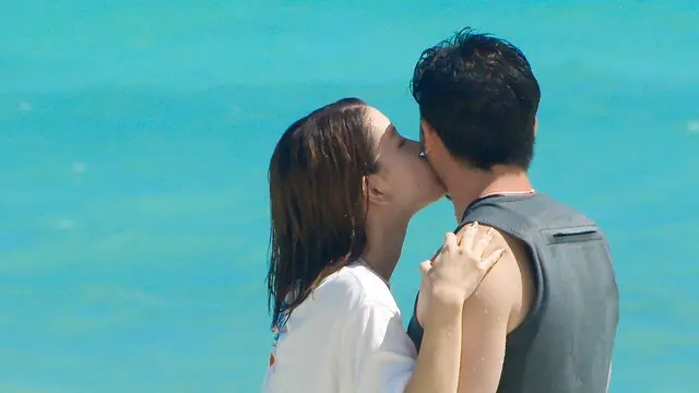 The TV programme posters and stills of Season 1 of 