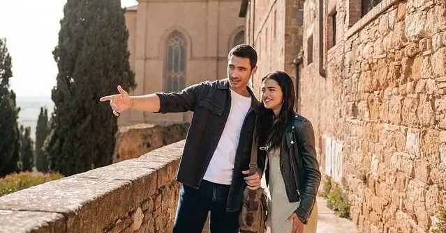 The Movie posters and stills of American Movie 