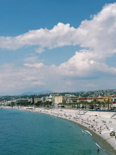 2025.02.18在Netflix上映的日本最新戀愛實境秀節目《離線遇到愛》(Offline Love)，Japanese falling love TV show was launching from Feb 18, 2025 at Netflix Taiwan.