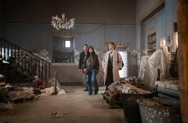 The Movie posters and stills of American Movie 