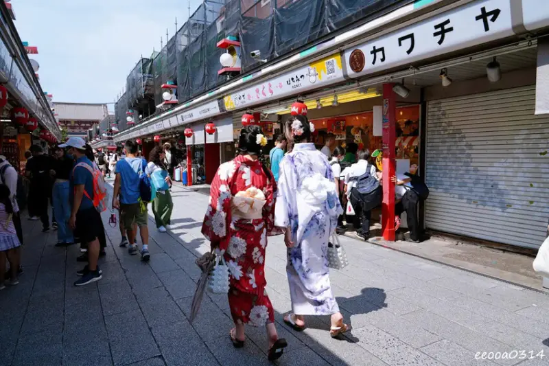 東京景點「淺草寺」，必拍巨大紅色雷門燈籠、好吃好逛仲見世通商