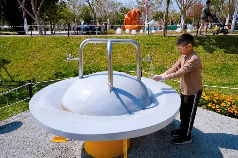 全台最長32M雙軌滑索「台中中央公園飛行美樂地」，主題式飛行