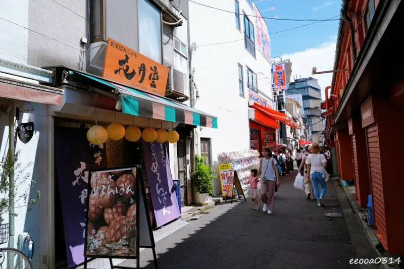 東京景點「淺草寺」，必拍巨大紅色雷門燈籠、好吃好逛仲見世通商