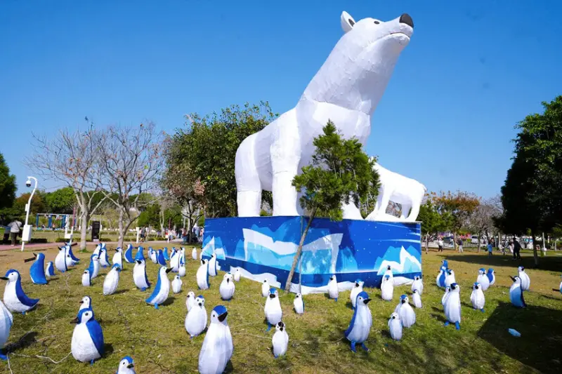 全台最長32M雙軌滑索「台中中央公園飛行美樂地」，主題式飛行