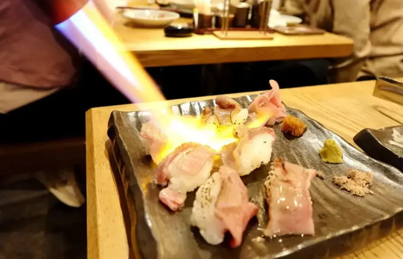 雄獅旅遊｜日本四國雙鐵道六天五夜行程推薦 伊予灘夕陽列車&千