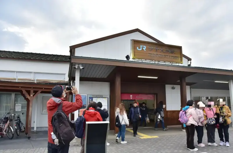 雄獅旅遊｜日本四國列車 伊予灘物語