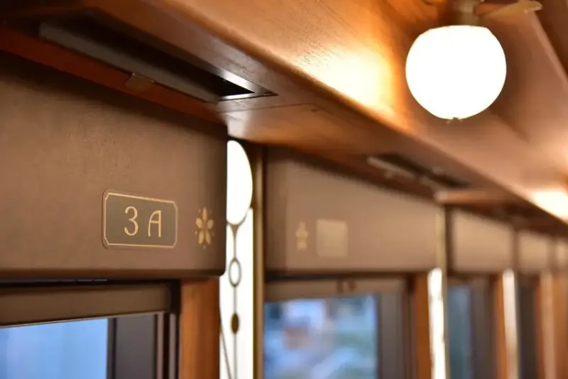 雄獅旅遊｜日本四國列車 伊予灘物語 途中停靠日本最美無人車站