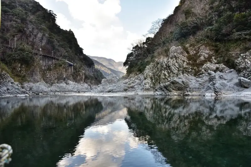 雄獅旅遊｜日本四國雙鐵道六天五夜行程推薦 伊予灘夕陽列車&千