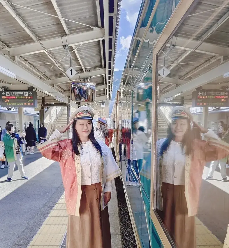 雄獅旅遊｜日本四國雙鐵道六天五夜行程推薦 伊予灘夕陽列車&千