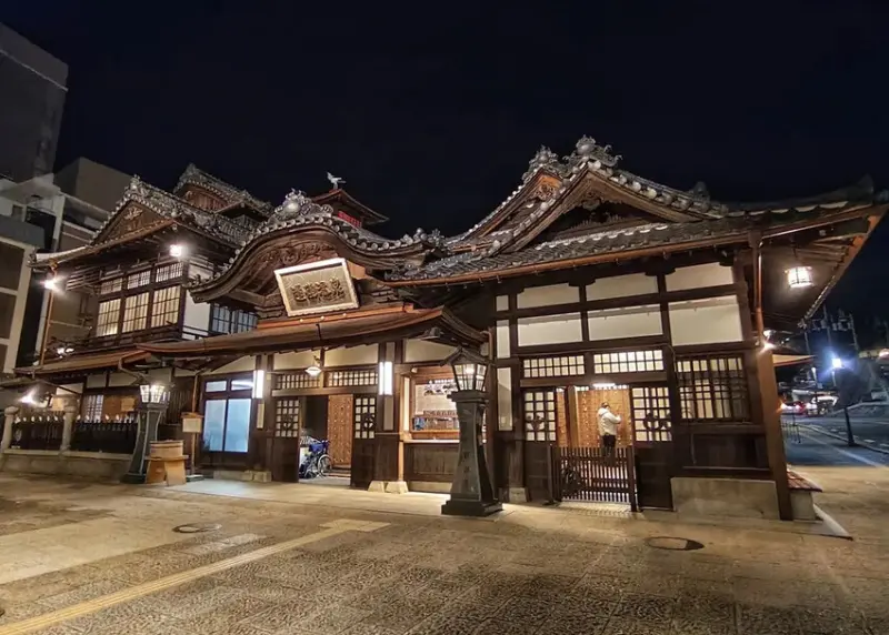 雄獅旅遊｜日本四國雙鐵道六天五夜行程推薦 伊予灘夕陽列車&千