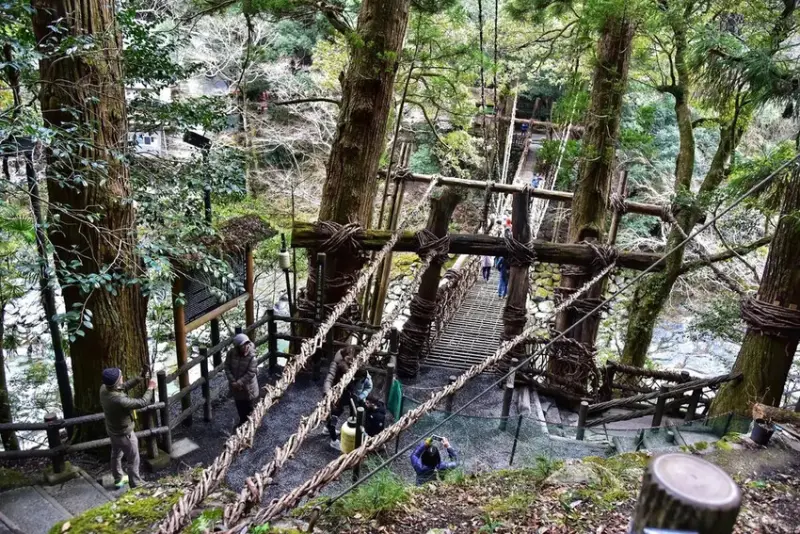 雄獅旅遊｜日本四國雙鐵道六天五夜行程推薦 伊予灘夕陽列車&千