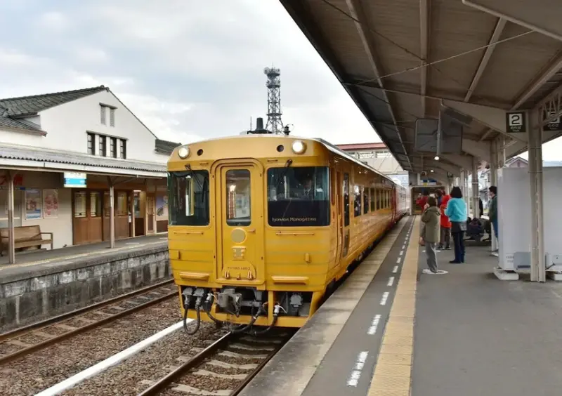 雄獅旅遊｜日本四國雙鐵道六天五夜行程推薦 伊予灘夕陽列車&千