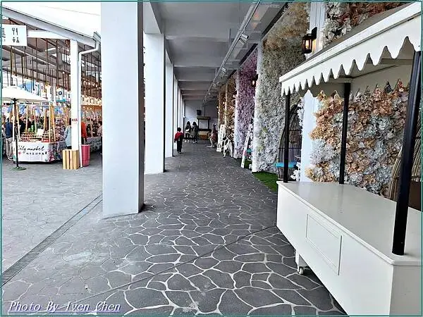 《南投休閒中繼站》南投休閒景點新地標/逛街購物觀賞休憩/用餐