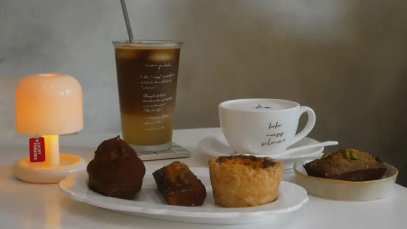 萱吉夫婦 - 竹南自由街的韓系咖啡廳，提供咖啡/調飲/茶飲/每日甜點(ノω<。)ノ))☆.。