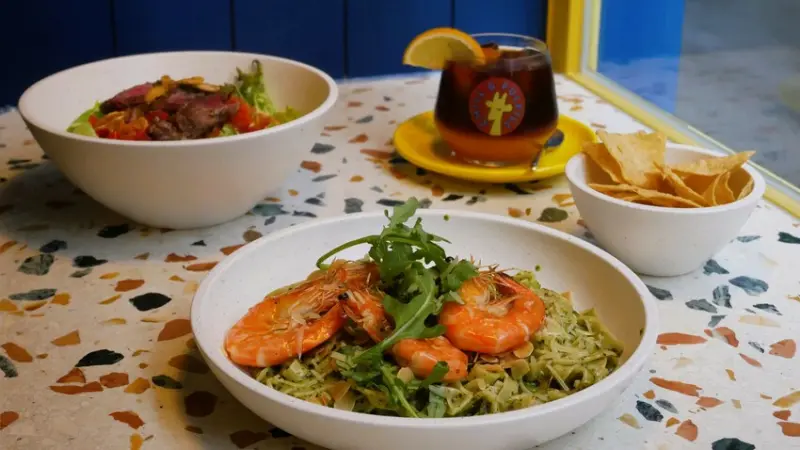 台北市中正區GinGin Coffee 忠孝本店-近忠孝新生捷運站的複合式咖啡廳，提供早午餐/義大利麵/輕食/甜點/咖啡/茶飲(^///^)