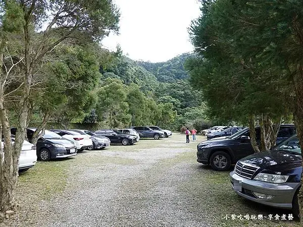 北橫-悠然秘境小屋賞櫻停車場-約可停20台車 (1).jpg