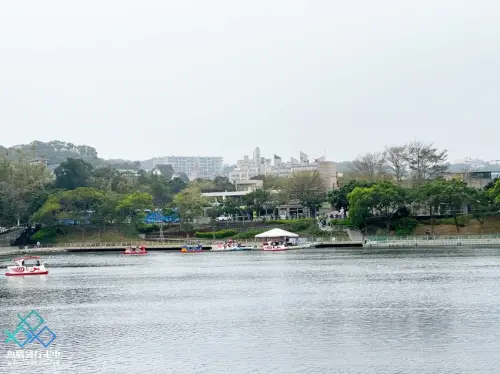 新竹青草湖│鄰近竹科與市區的散步健行、踩天鵝船景點選擇 - 魚腦袋行走中