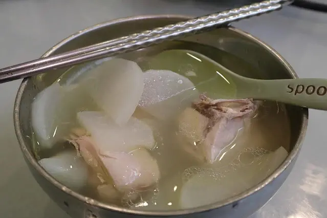 蘿蔔雞湯