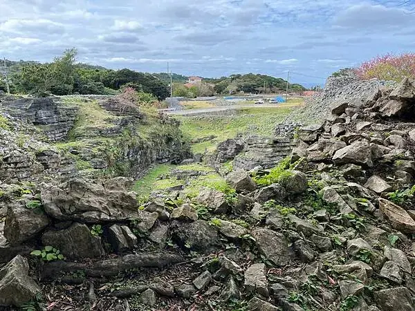 【日本沖繩親子景點推薦】今歸仁城跡怎麼玩？交通、歷史、景點攻