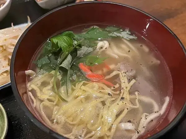 【日本沖繩美食、山羊肉推薦】やぎとそば 太陽｜石川交流道、海