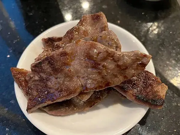 【日本沖繩必吃美食、和牛推薦】燒肉本部牧場｜焼肉もとぶ牧場 