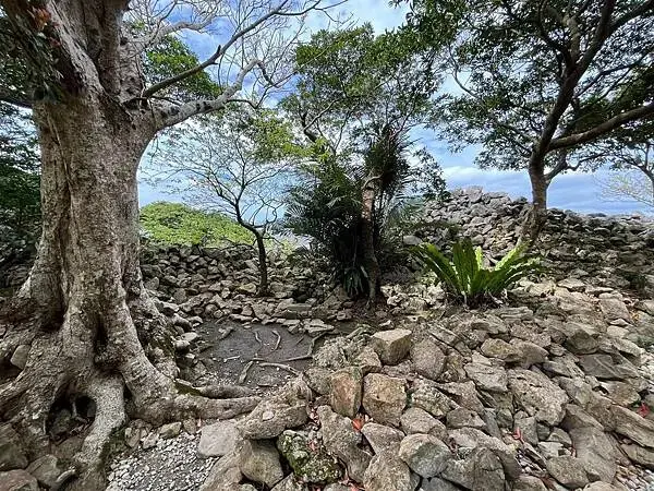 【日本沖繩親子景點推薦】今歸仁城跡怎麼玩？交通、歷史、景點攻
