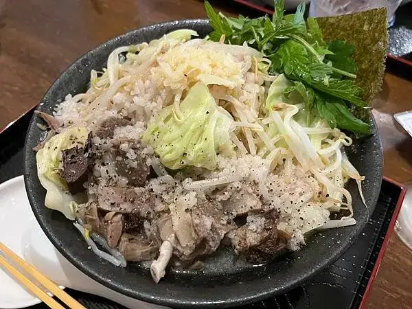 【日本沖繩美食、山羊肉推薦】やぎとそば 太陽｜石川交流道、海