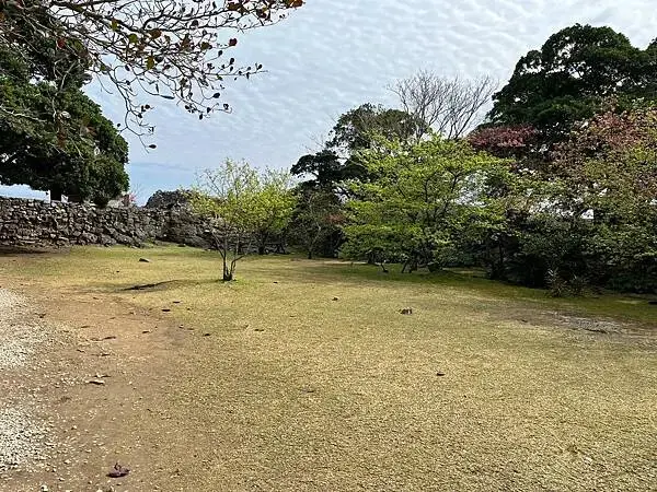 【日本沖繩親子景點推薦】今歸仁城跡怎麼玩？交通、歷史、景點攻