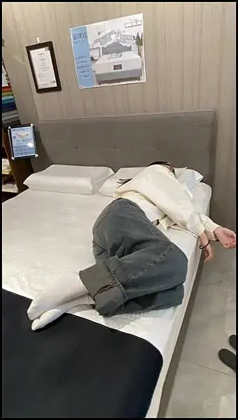 【台中床墊推薦/台中床墊試躺推薦】【台中床墊-八鐘頭睡眠名床