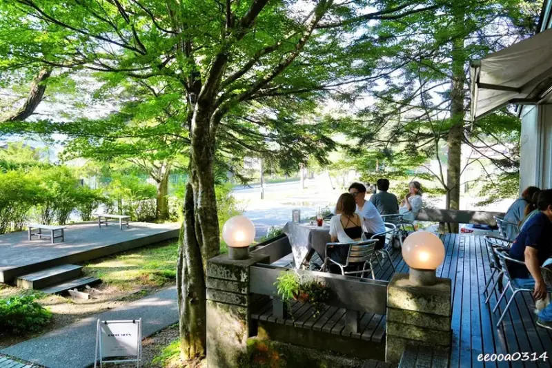 山中湖甜點咖啡廳「Paper Moon」，山梨縣鄉村風玻璃屋