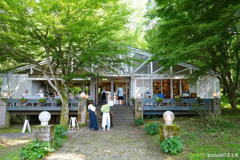 山中湖甜點咖啡廳「Paper Moon」，山梨縣鄉村風玻璃屋