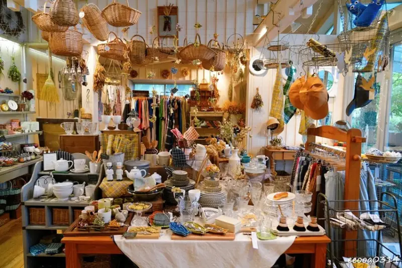 山中湖甜點咖啡廳「Paper Moon」，山梨縣鄉村風玻璃屋