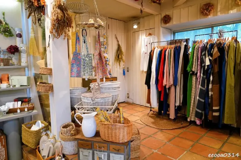 山中湖甜點咖啡廳「Paper Moon」，山梨縣鄉村風玻璃屋