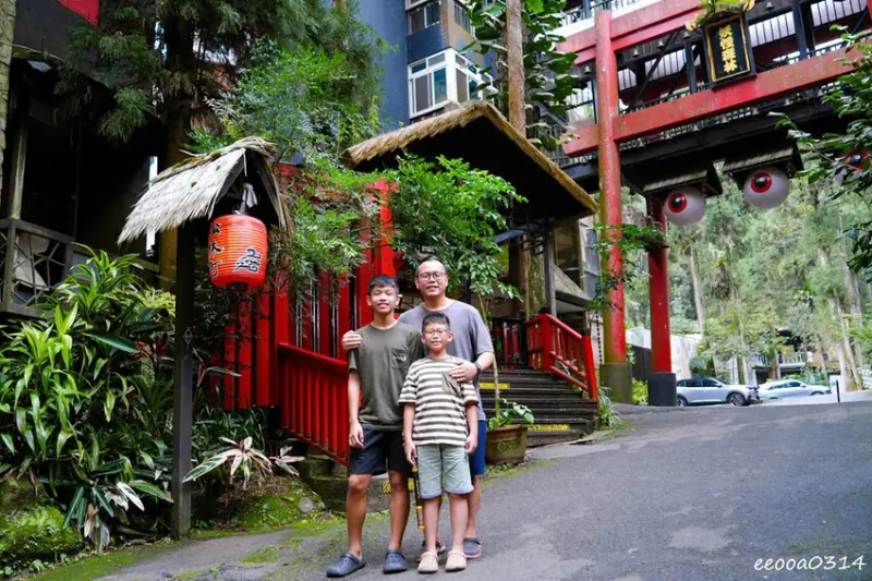 南投鹿谷「溪頭妖怪村」，咬人貓麵包、松林町日式特色商店街!