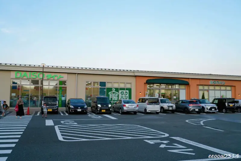 富士河口湖森林購物中心「Forest Mall 富士河口湖」