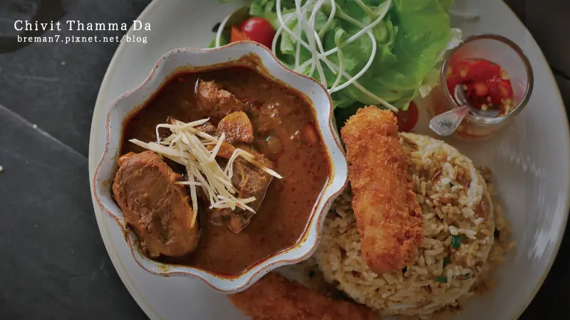 ChivitThammaDacoffeehouse-29