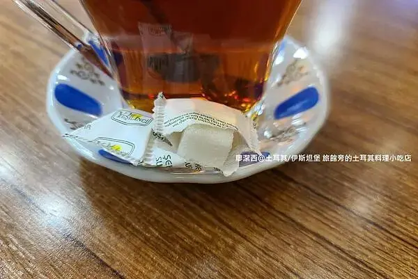 土耳其/伊斯坦堡 NU HOTEL旁的土耳其料理小吃店