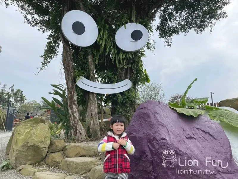 鹿谷親子景點推薦｜鹿芝谷生態景觀園區。瓦來黑鼻羊｜水豚君｜親