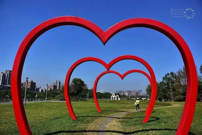 古亭河濱公園愛心門