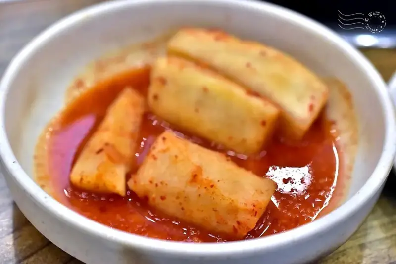 Jomaru城丸豬骨火鍋:泡菜蘿蔔