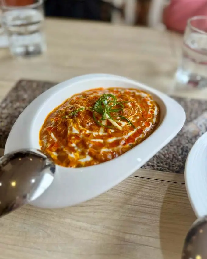 嘉義市西區印度料理初體驗，主廚帽印度餐廳就在嘉義市，美味烤餅真是一絕！