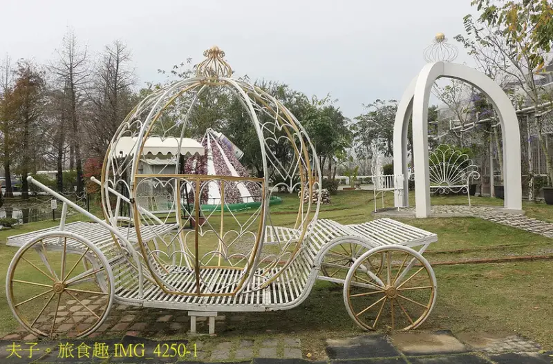 蘭都觀光工廠 廊道彩繪區 X 玻璃屋 台南六甲網美拍照最熱門