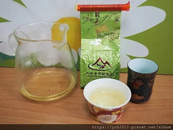 華岡製茶廠評價／高山烏龍茶葉、台灣高山好茶開箱推薦，清香潤喉