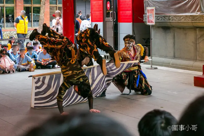 台灣好行499超值一日遊！來搭乘綠21宜蘭冬山河線暢遊羅東跟宜蘭傳統藝術中心吧～超划算套票持續熱賣中喔喔喔 @圍事小哥的幸福相框