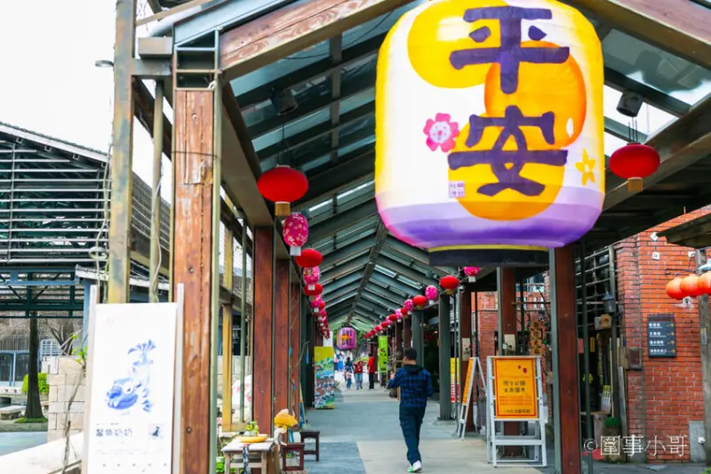 台灣好行499超值一日遊！來搭乘綠21宜蘭冬山河線暢遊羅東跟宜蘭傳統藝術中心吧～超划算套票持續熱賣中喔喔喔 @圍事小哥的幸福相框