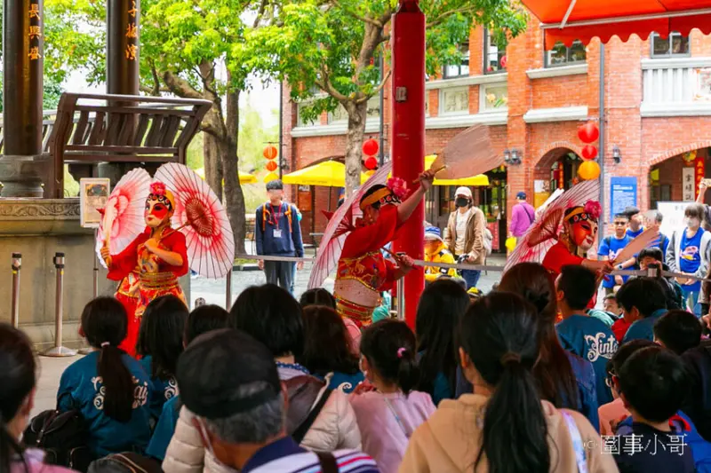 台灣好行499超值一日遊！來搭乘綠21宜蘭冬山河線暢遊羅東跟宜蘭傳統藝術中心吧～超划算套票持續熱賣中喔喔喔 @圍事小哥的幸福相框
